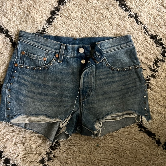 Levi’s jeans shorts - Picture 2 of 2